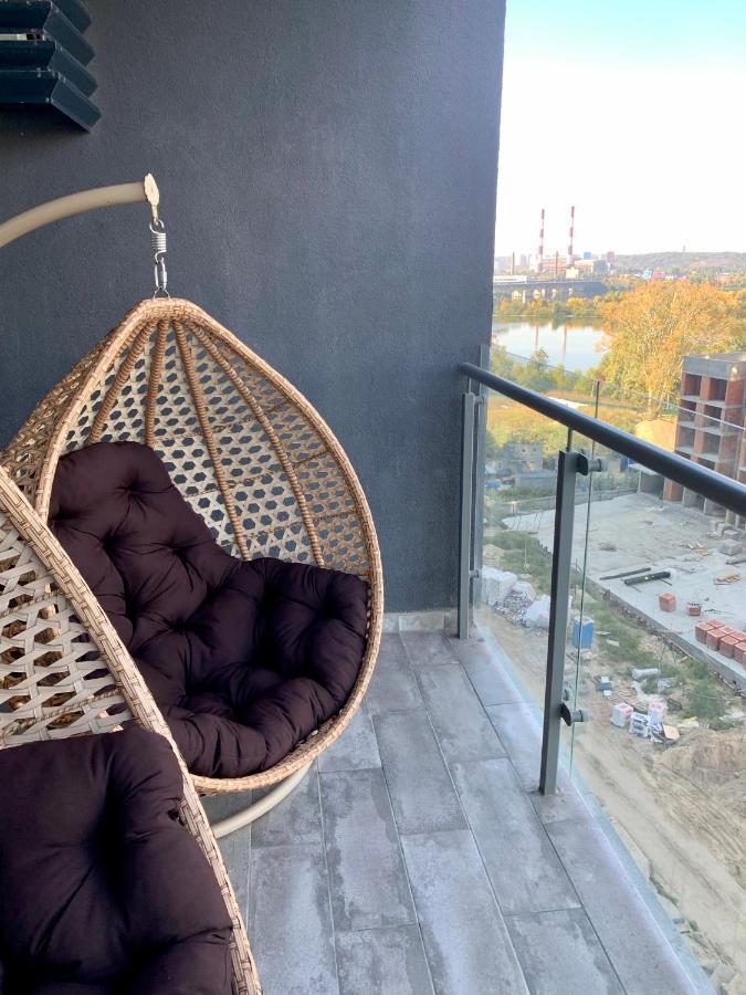 4 Rooms Apartment With A View Of The Dnieper River Kyiv Exterior foto